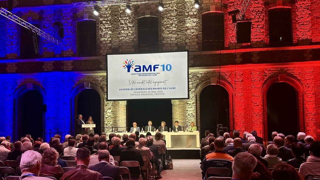 Photo de l'assemblée des maires de l'Aube