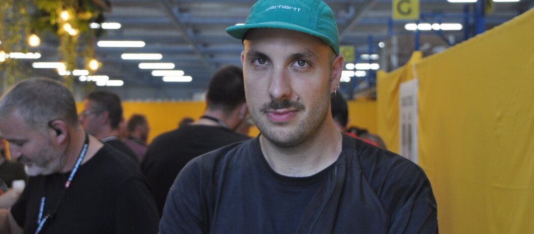 Odilon, chanteur du groupe Chester Remington