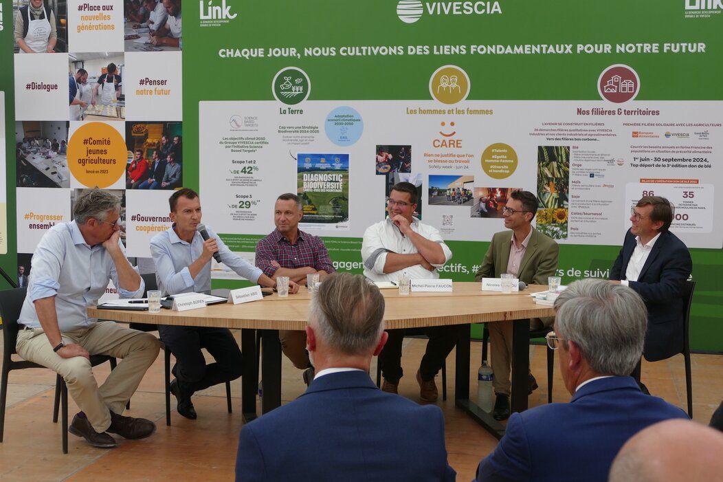 Photo de Christophe Büren, Sébastien Abis, François Purseigle, Michel-pierre Faucon, Nicolas Bouzou et Mathieu La Fay