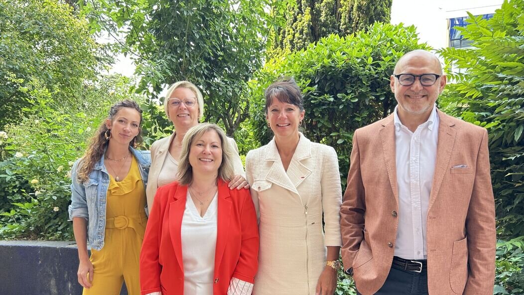 Photo de Audrey Huard, Delphine Chapelot, Pascal Pinard, Emmanuelle Giraud et Laurence Billard