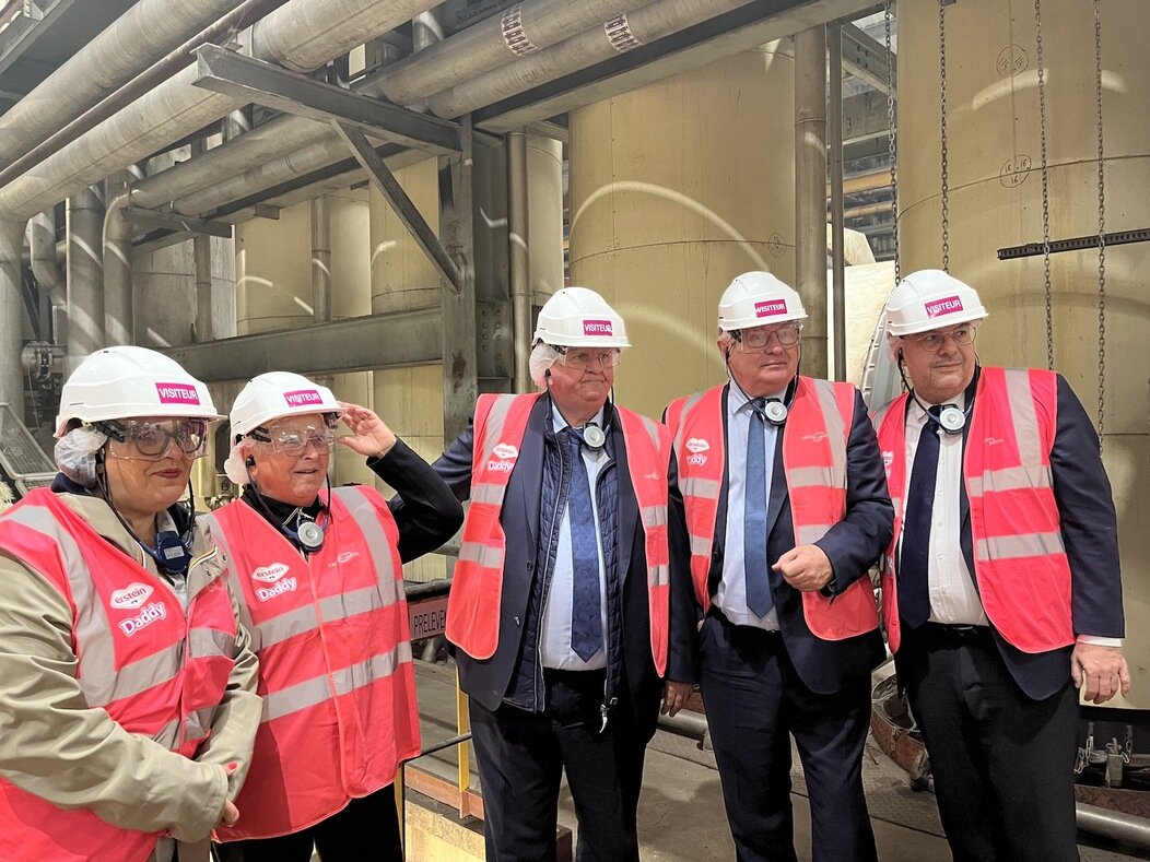 Photo d'Anne-Sophie Romagny et Christian Bruyen et les membres de la Délégation aux entreprises du Sénat