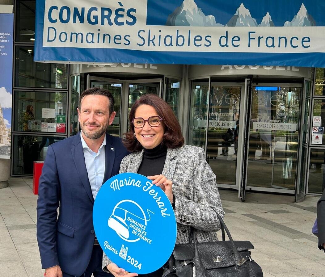 Photo de la Ministre du tourisme et Alexandre Maulin