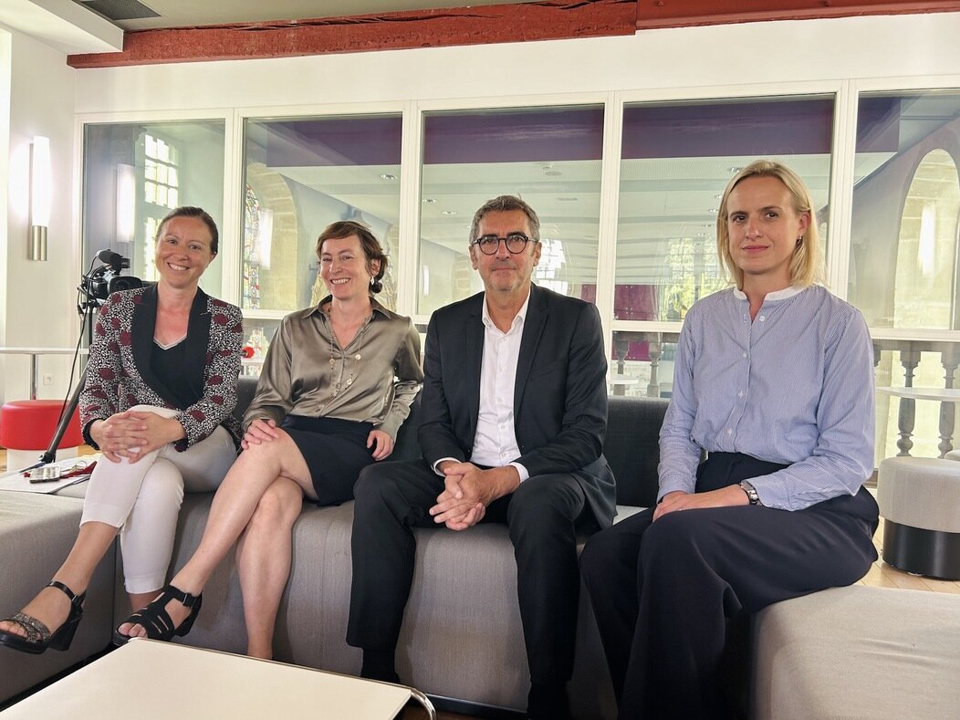 Photo de Crystal Cordell, Jeanne Lazarus, Jean Bassères et Anne-Solenne De Roux