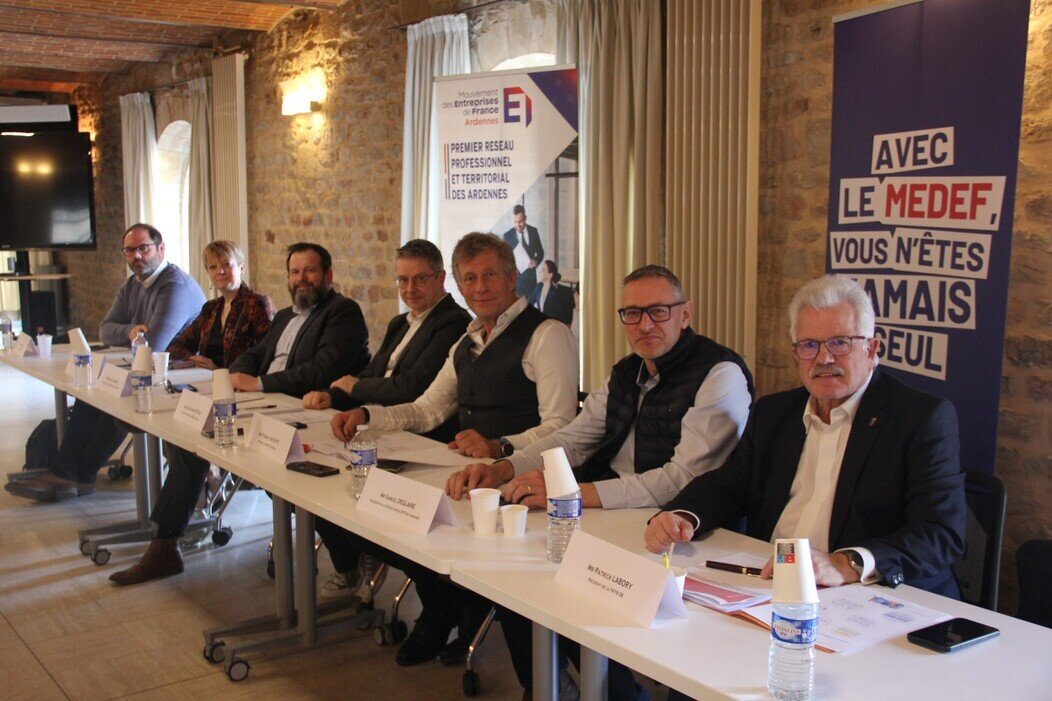 Loïc Gobé, Aurore Iwanciv, Sébastien Guénet, Christophe Hotton, Thierry Ducoffe, Samuel Deglaire, Patrick Labory