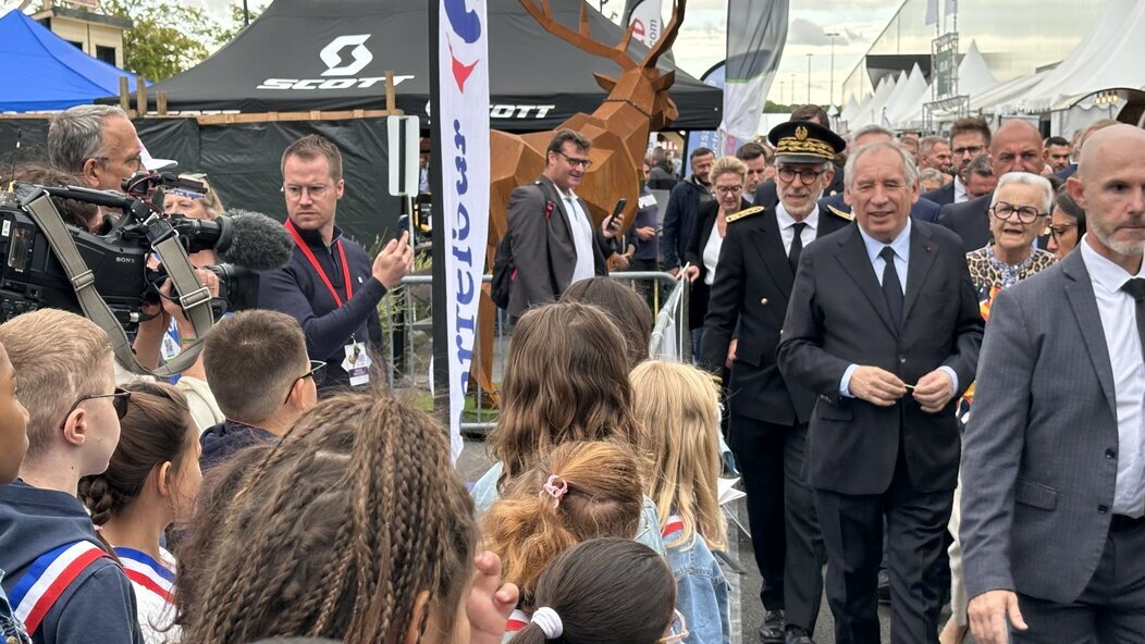Photo de François Bayrou à la foire de Châlons