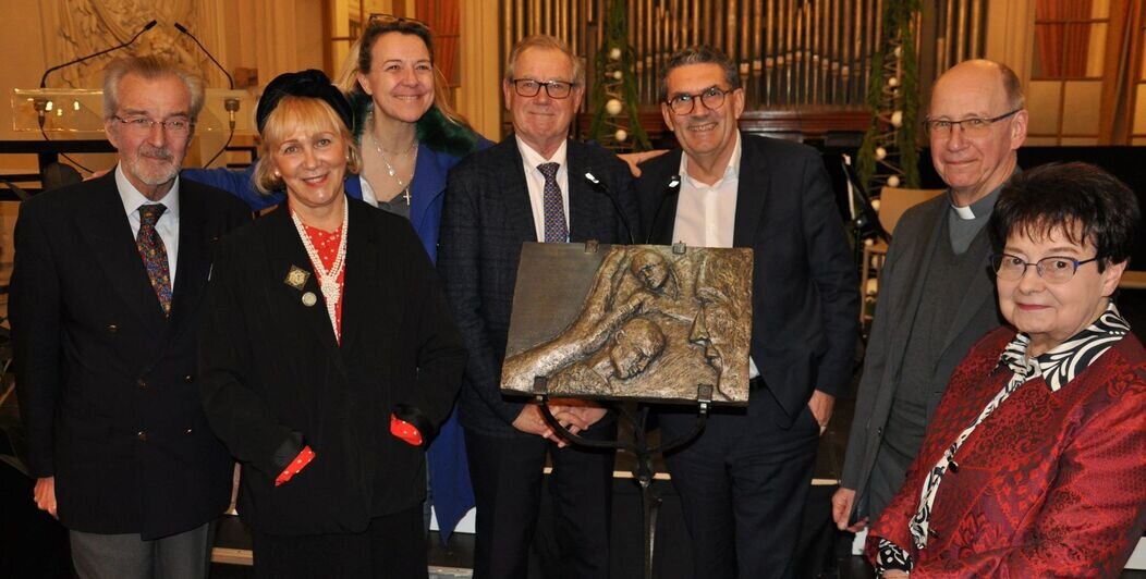 Photo de Patrick Demouy, Catherine Coutant, Florence Kutten, Pierre Possémé, Philippe Gayet, Jean-Pierre Laurent et Bernadette Dubois