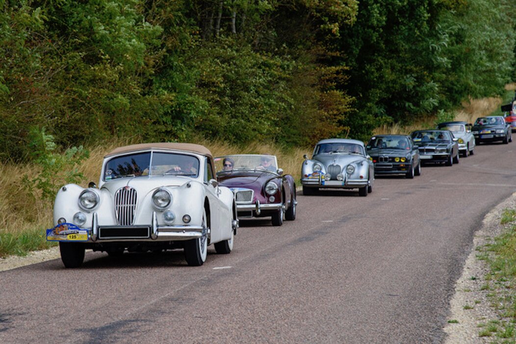 Défilé des collectionneurs sur les routes auboises