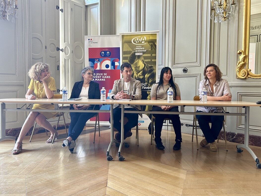 Photo de Virginie Guérin, Anne-Marie Devavry, Christian Kudla, Laura Pillon et Juliette Leenhardt