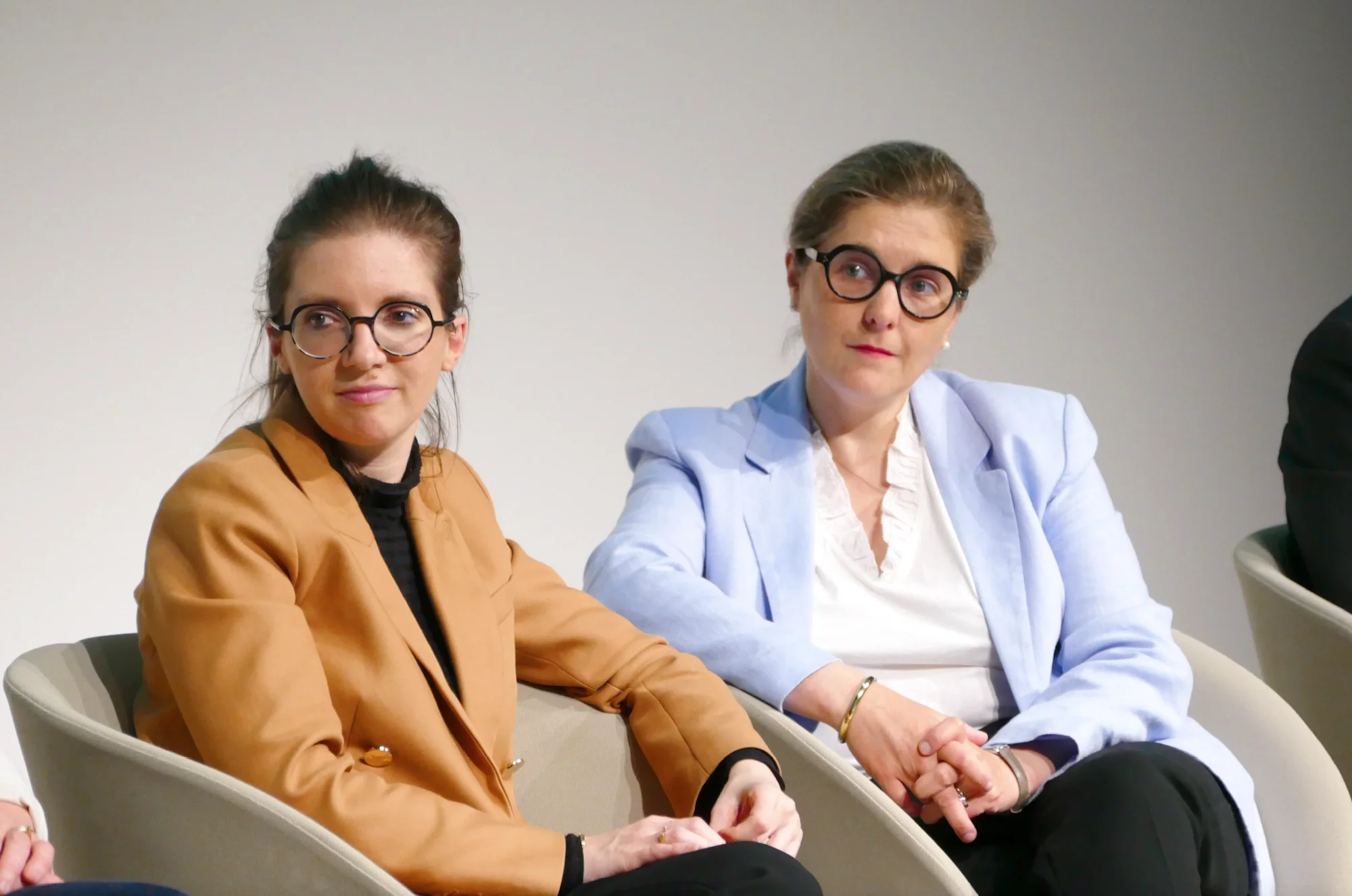 Photo d'Aurore Bergé et Séverine Couvreur