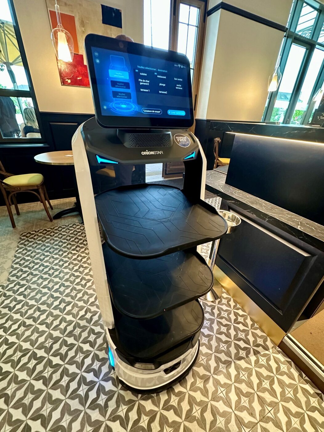 Photo de Phiphi le robot