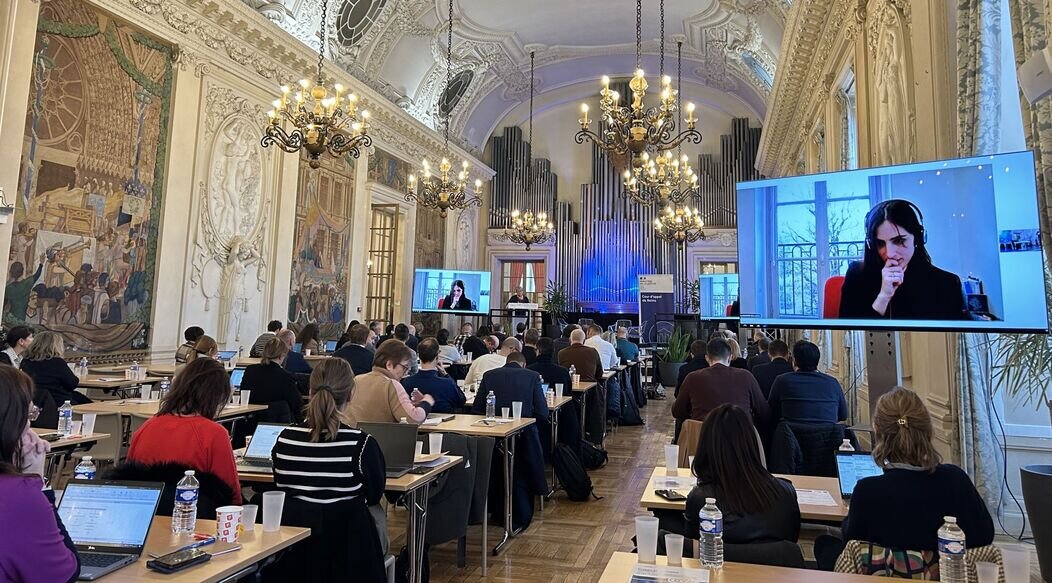 Photo d'un séminaire de formations aux crypto-monnaies