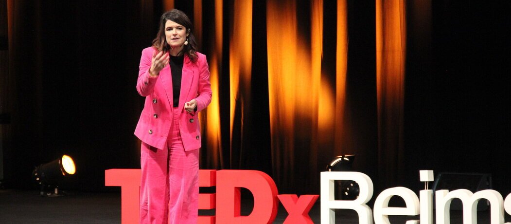 Julie Mamou Mani